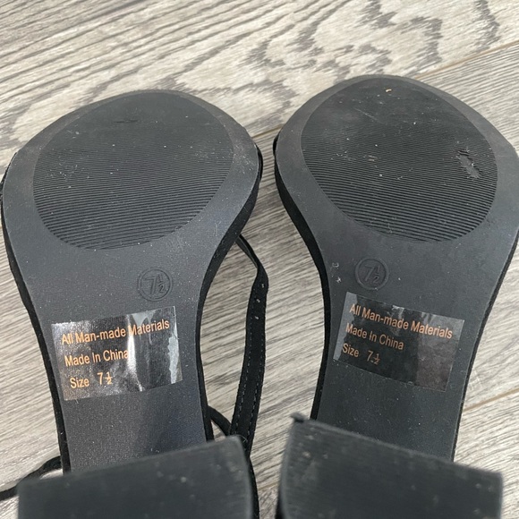 Black Suede 4” Block Heels - size 7.5 - Picture 5 of 6